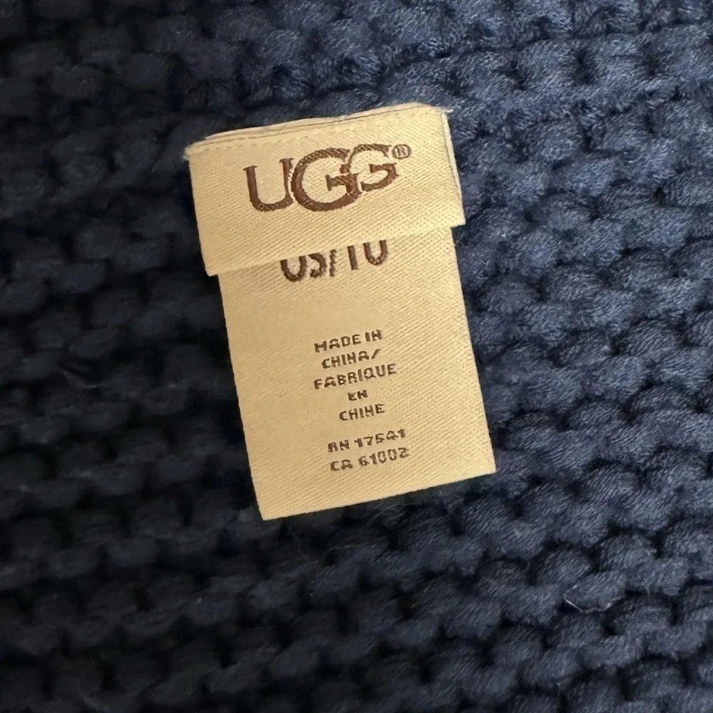 UGG Blue Knit Infinity Scarf